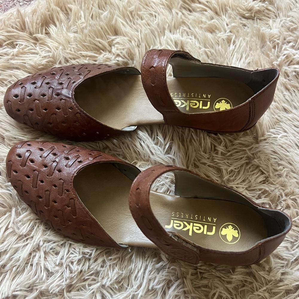 NEW women’s rieker Mary jane sz.39